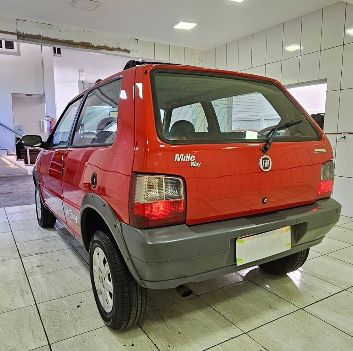 FIAT UNO MILLE WAY 1.0 FIRE 8V FLEX 2P MANUAL – 2010