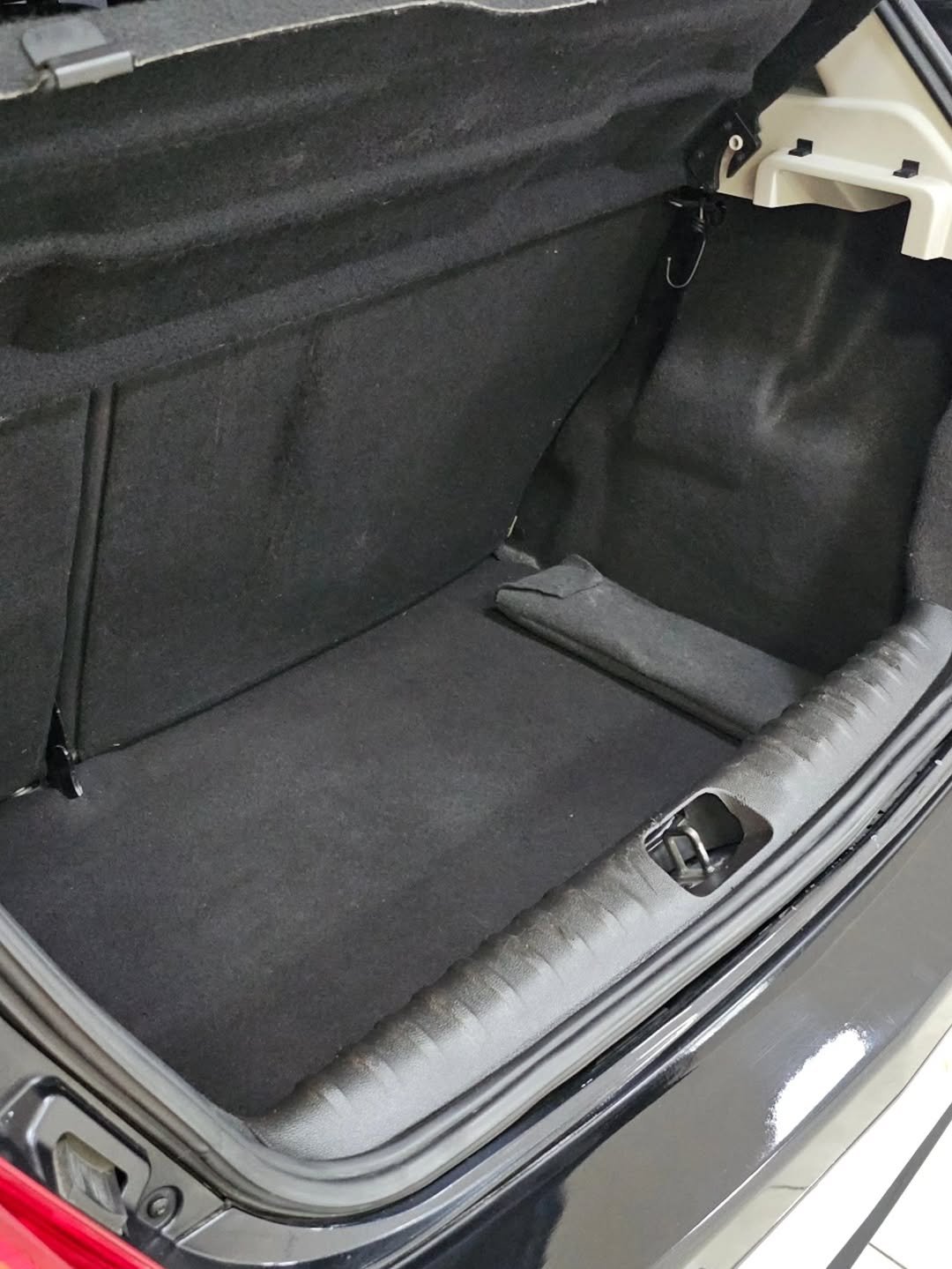 CHEVROLET ONIX HATCH LT 1.4 8V FLEXPOWER 5P AUTOMÁTICO – 2014