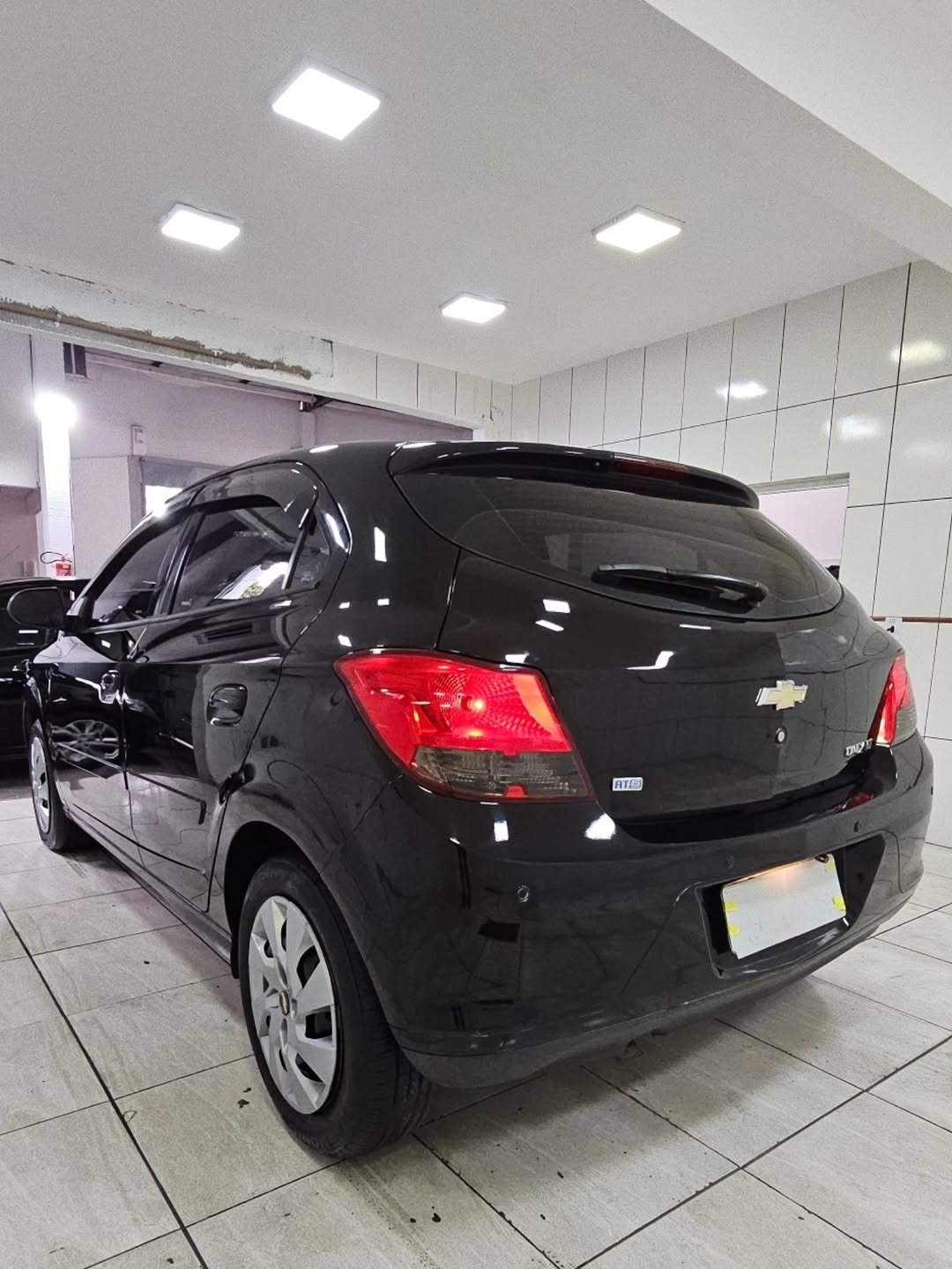 CHEVROLET ONIX HATCH LT 1.4 8V FLEXPOWER 5P AUTOMÁTICO – 2014